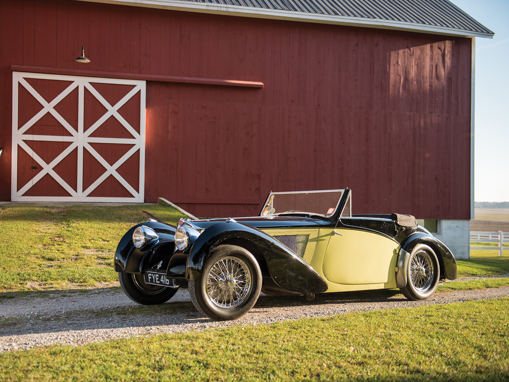 2048 X - Bugatti Nin En Eski Modeli , HD Wallpaper & Backgrounds