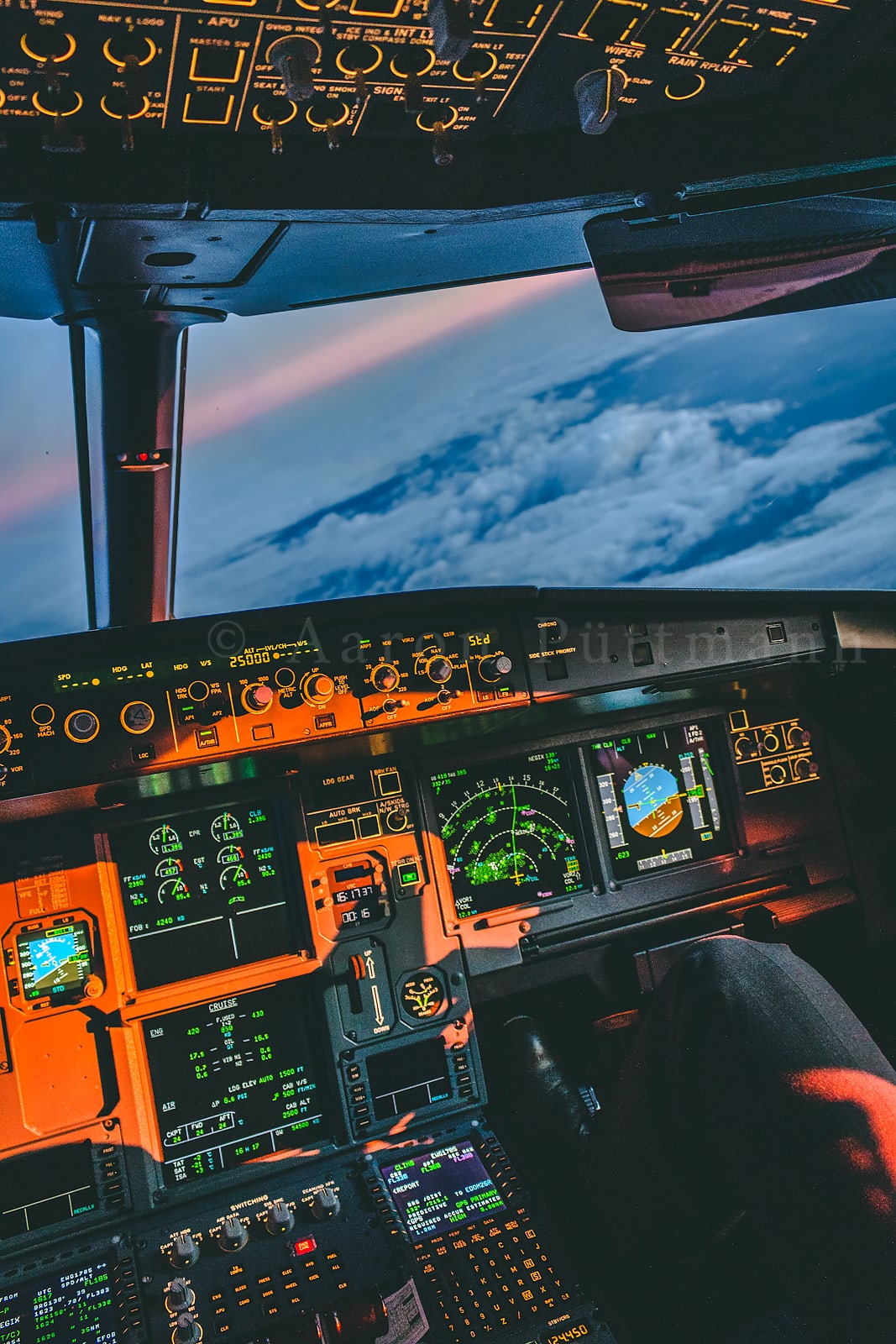 An Awesome A320 Cockpit Sunset Wallpaper - Pilot Wallpaper For Iphone , HD Wallpaper & Backgrounds