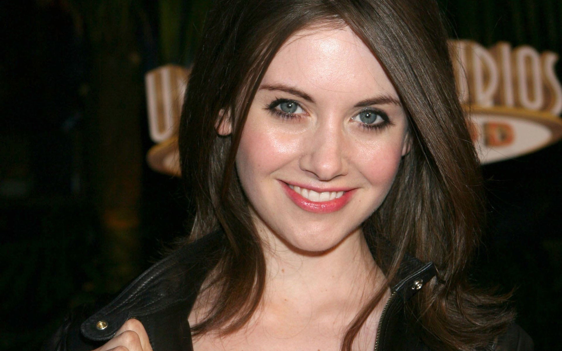Alison Brie Hd Wallpapers - Alison Brie 18 , HD Wallpaper & Backgrounds
