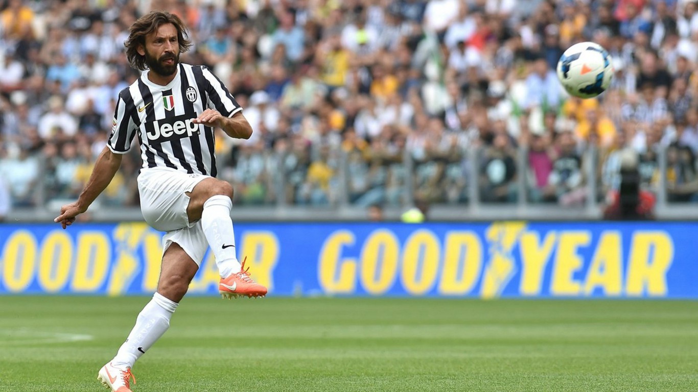 Andrea Pirlo Wallpaper - Pirlo Juventus Free Kick , HD Wallpaper & Backgrounds