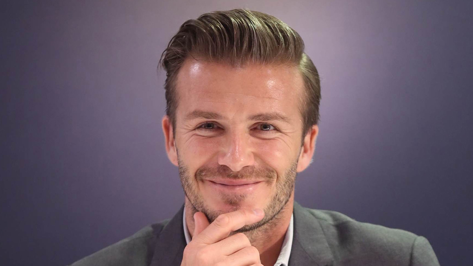 David Beckham In Only Fools And Horses Clip - ブライトリング トランス オーシャン ユニ タイム , HD Wallpaper & Backgrounds