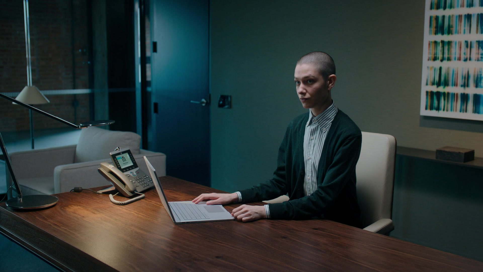 Microsoft Surface Laptop Used By Asia Kate Dillon In - Taylor Mason Billions , HD Wallpaper & Backgrounds