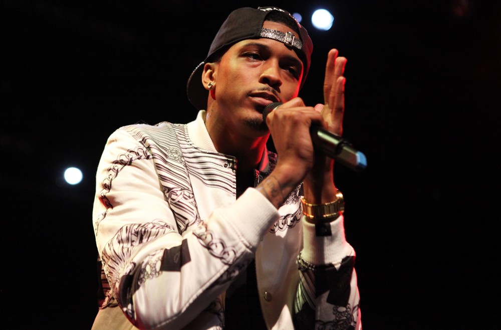 August Alsina Performing In Concert - Rock Concert , HD Wallpaper & Backgrounds