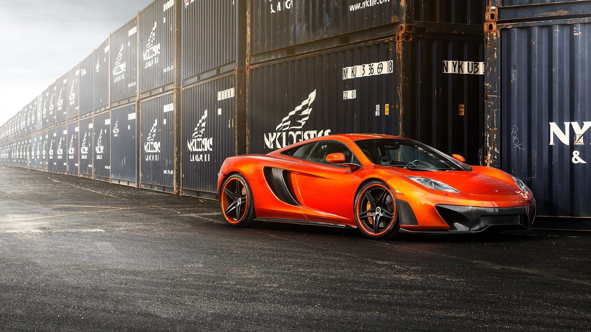 Mclaren Mp4-vx Orange Supercar Side View Container - Supercar In Container , HD Wallpaper & Backgrounds