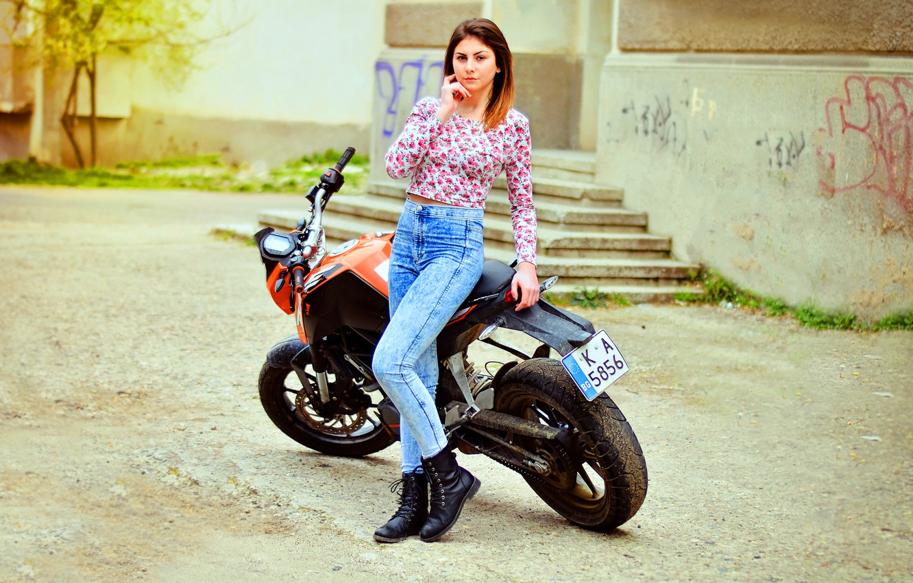 Photo Wallpaper Girl, Model, Ktm, Bike, Fashion, Portrait, - Girls In Ktm Bike , HD Wallpaper & Backgrounds