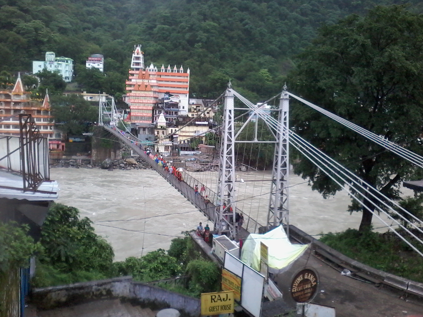 Image Gallery - Lakshman Jhula Temple , HD Wallpaper & Backgrounds