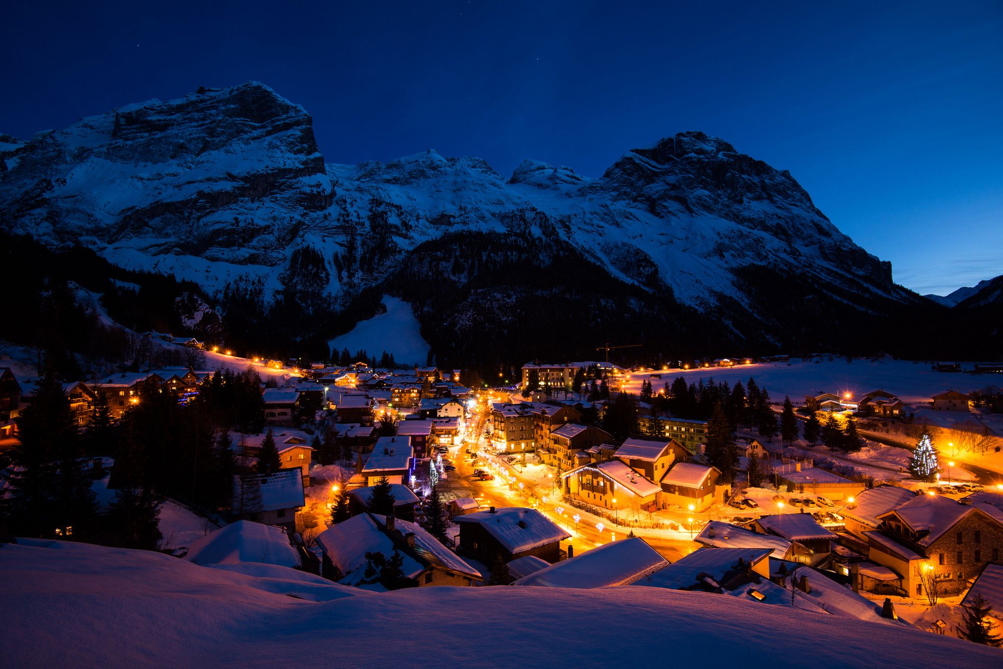 Winter Night Wallpapers For Iphone ~ Monodomo - Mountain Village At Night , HD Wallpaper & Backgrounds