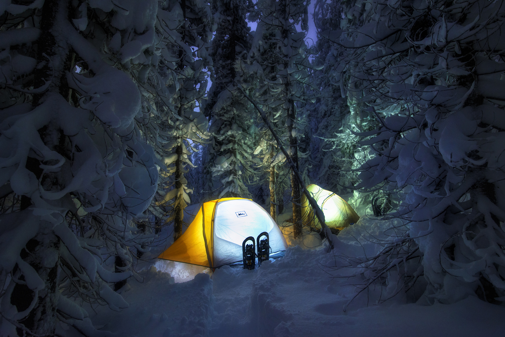 Camping On A Snowy Night Wallpaper - New Russian Reality Show Will Feature Rapes , HD Wallpaper & Backgrounds