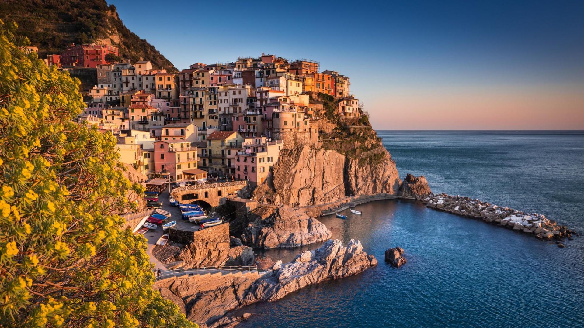 Liguria Wallpapers - Cinque Terre , HD Wallpaper & Backgrounds