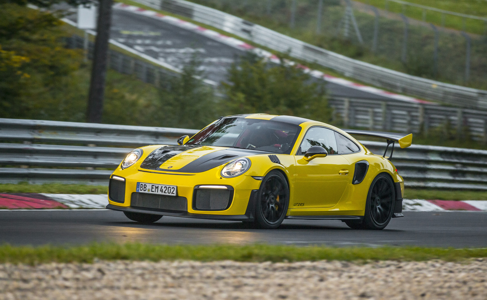 Porsche 911 Gt2 Rs Nurburgring Time , HD Wallpaper & Backgrounds