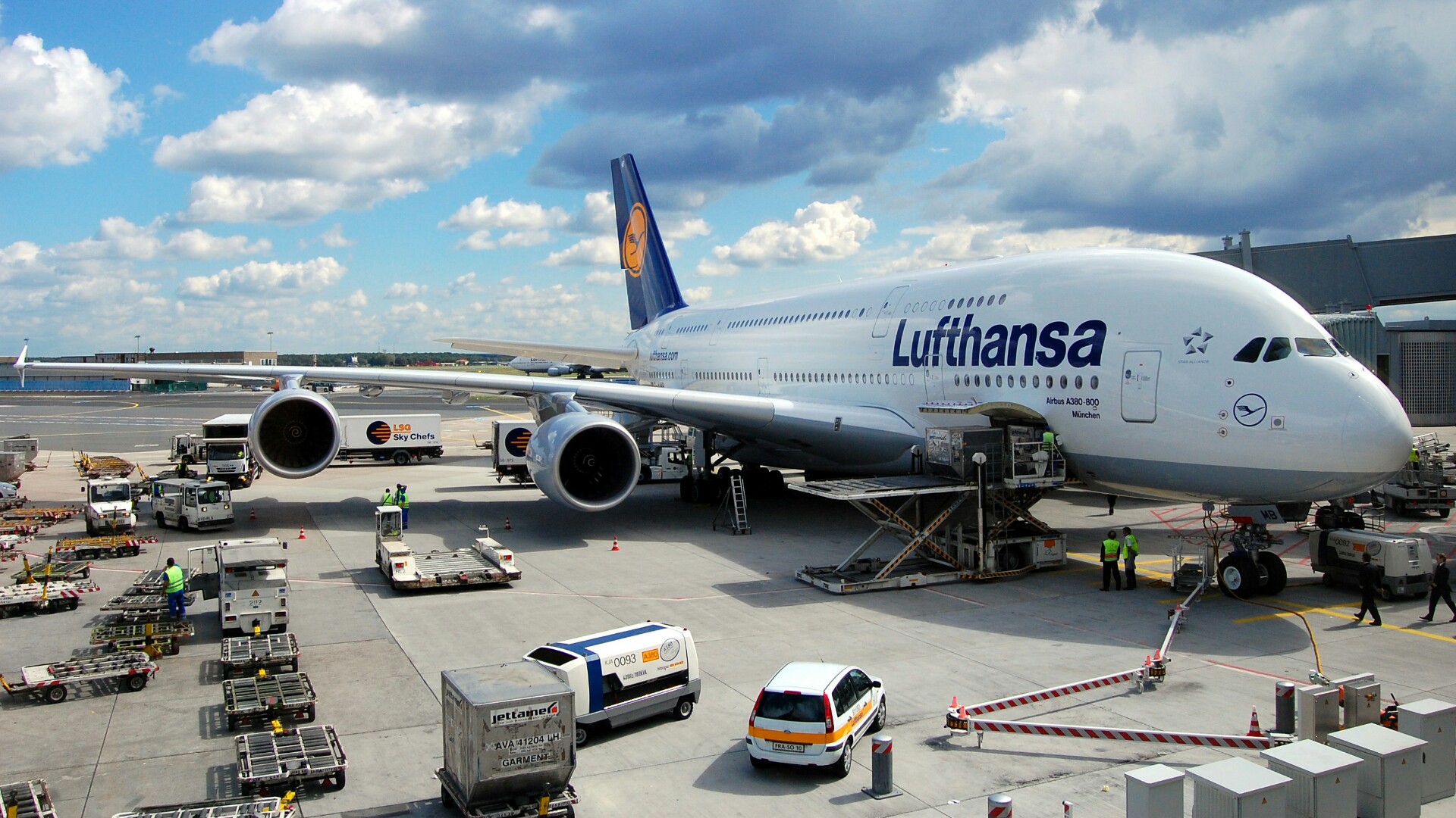 Technics Hd Wallpaper - Airbus A380 800 Lufthansa , HD Wallpaper & Backgrounds