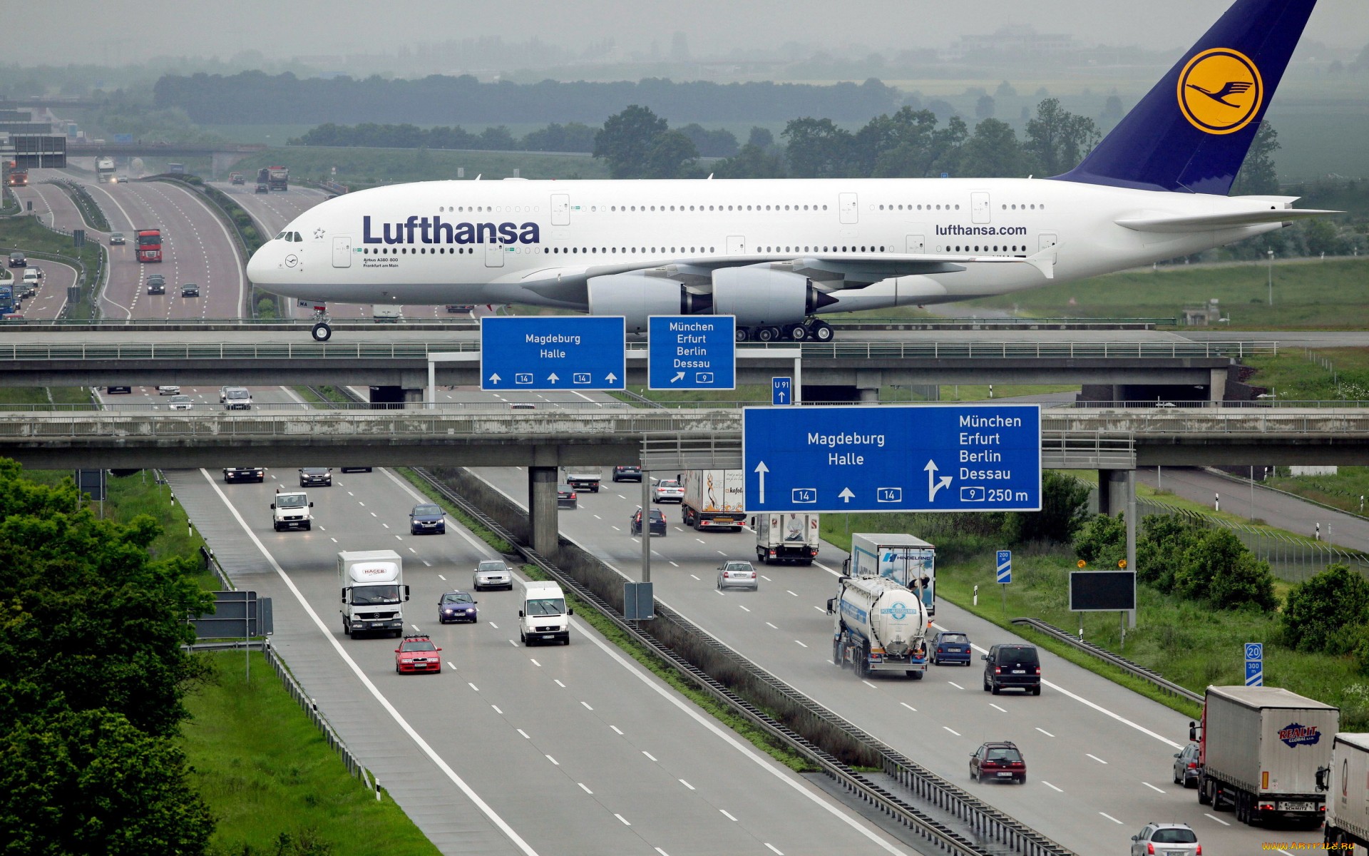 Wallpaper Download Airbus A380 Lufthansa - Airplane On The Road , HD Wallpaper & Backgrounds