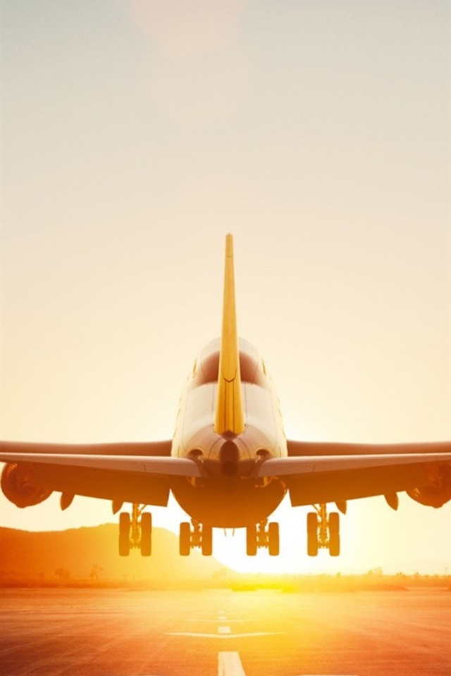 (iphone 4/4s) - Lufthansa Plane Taking Off , HD Wallpaper & Backgrounds